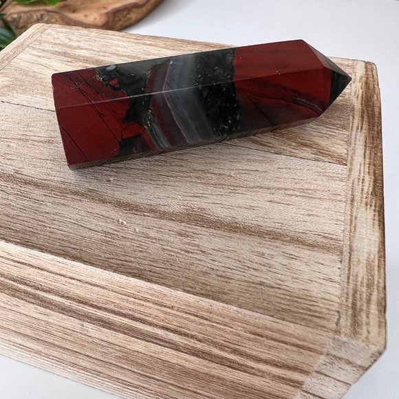 Rare African Bloodstone Tower | African Bloodstone Point | Gemstone Gem Tower - Picture 7 of 9